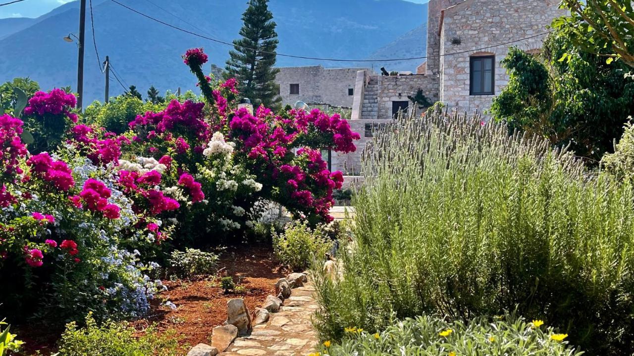 Katafigi Apartment Pyrgos Dirou ภายนอก รูปภาพ