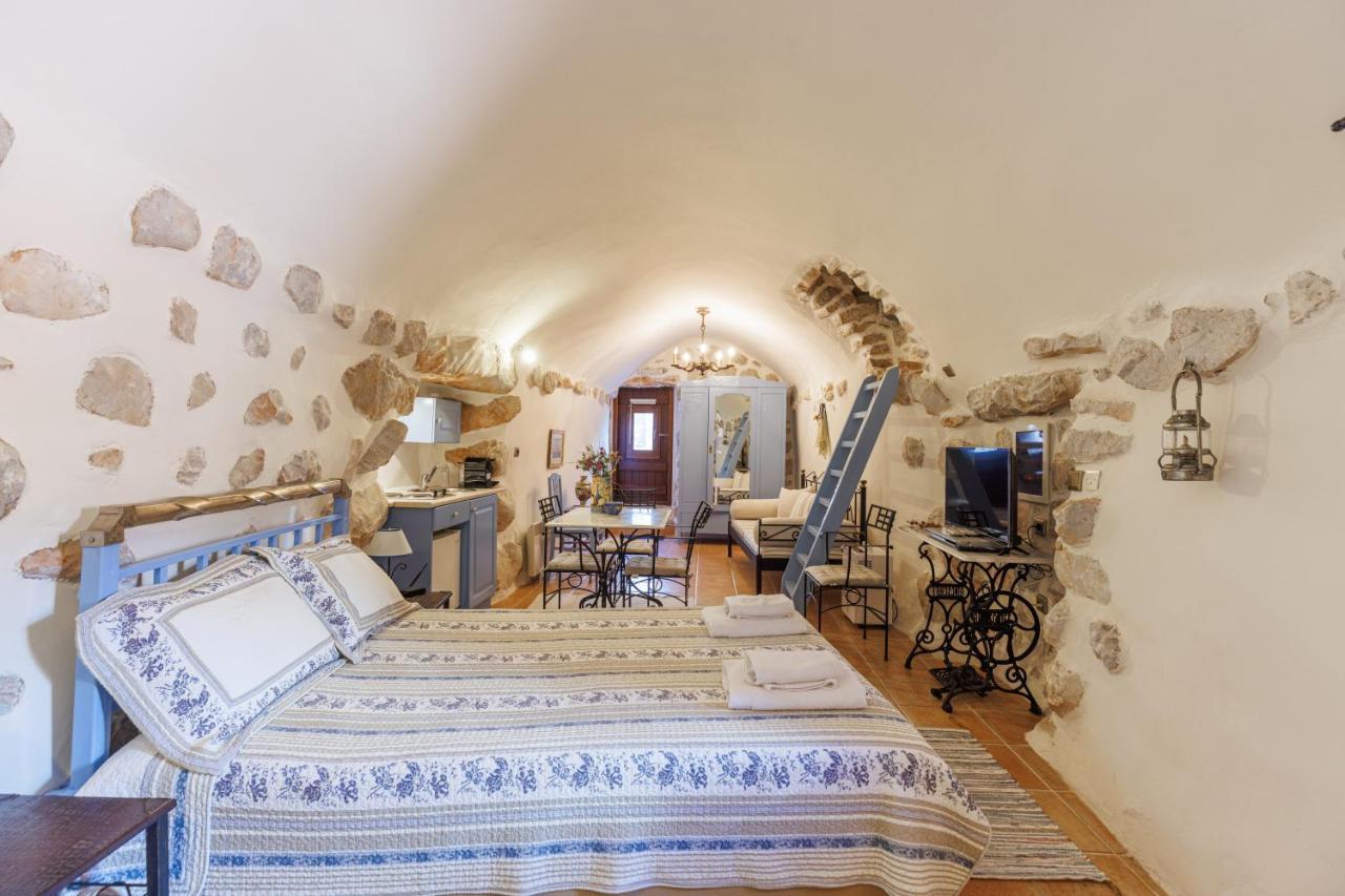 Katafigi Apartment Pyrgos Dirou ภายนอก รูปภาพ