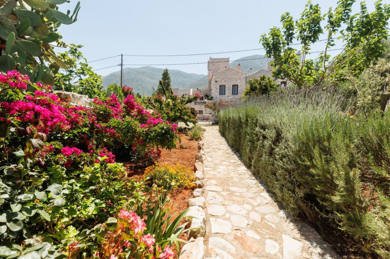 Katafigi Apartment Pyrgos Dirou ภายนอก รูปภาพ