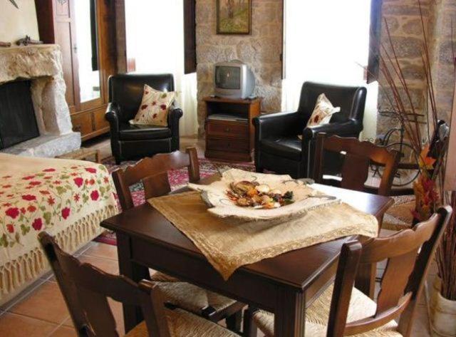 Katafigi Apartment Pyrgos Dirou ภายนอก รูปภาพ