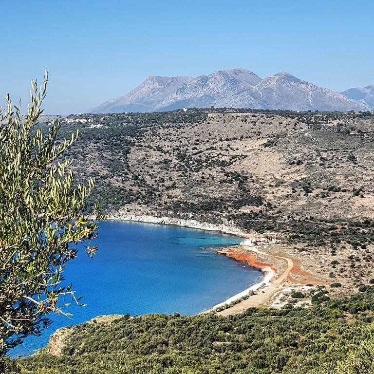 Katafigi Apartment Pyrgos Dirou ภายนอก รูปภาพ